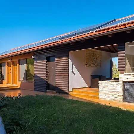 Horse House Ivinj *