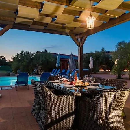 Horse House Ivinj Villa