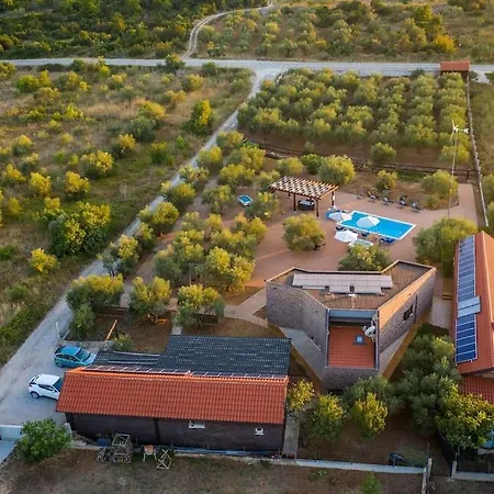 Horse House Ivinj Villa *