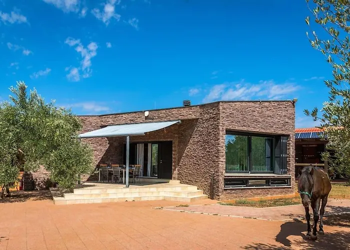 Horse House Ivinj ヴィラ ティスノ