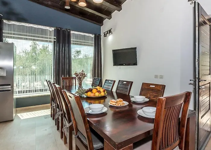 Horse House Ivinj Villa